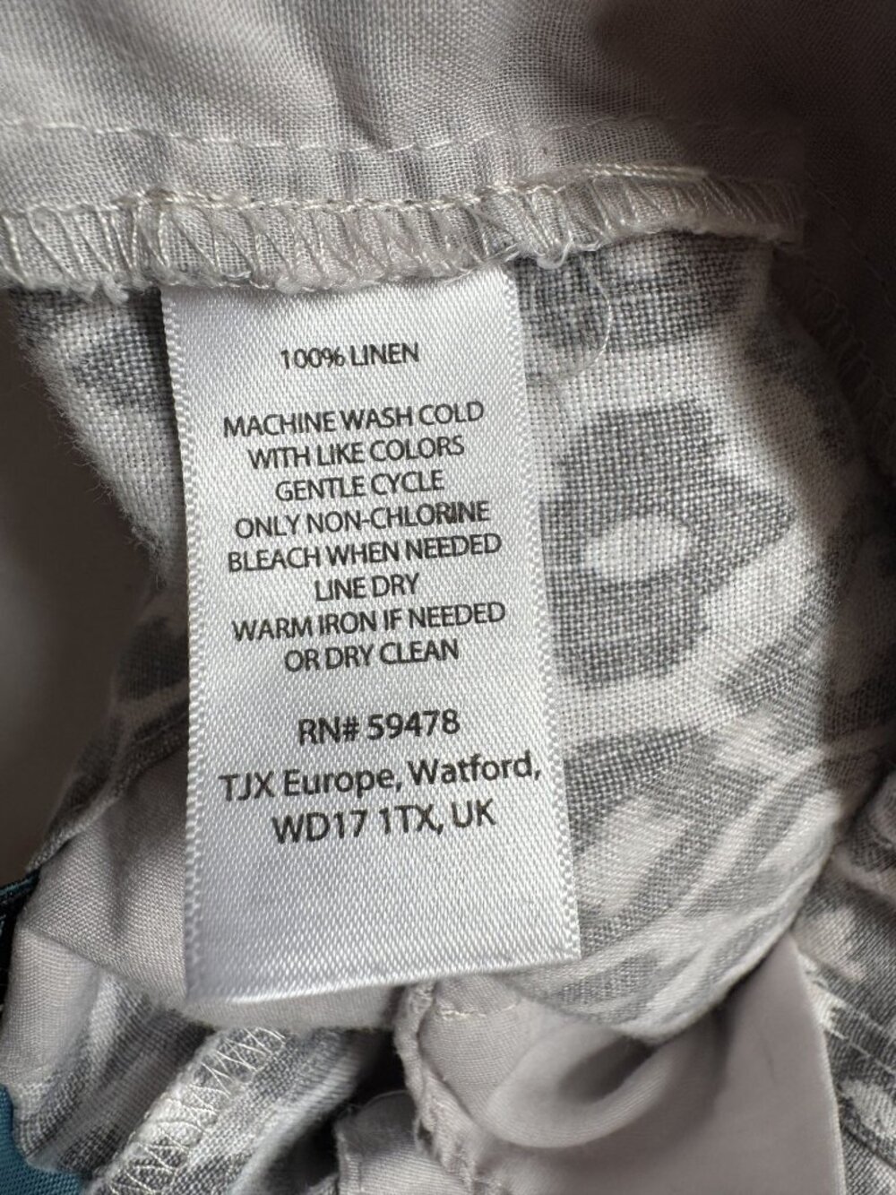 Cynthia Rowley Gray & White Linen Shorts Womens Size 4 Lightweight Ikat Print - Picture 8 of 16